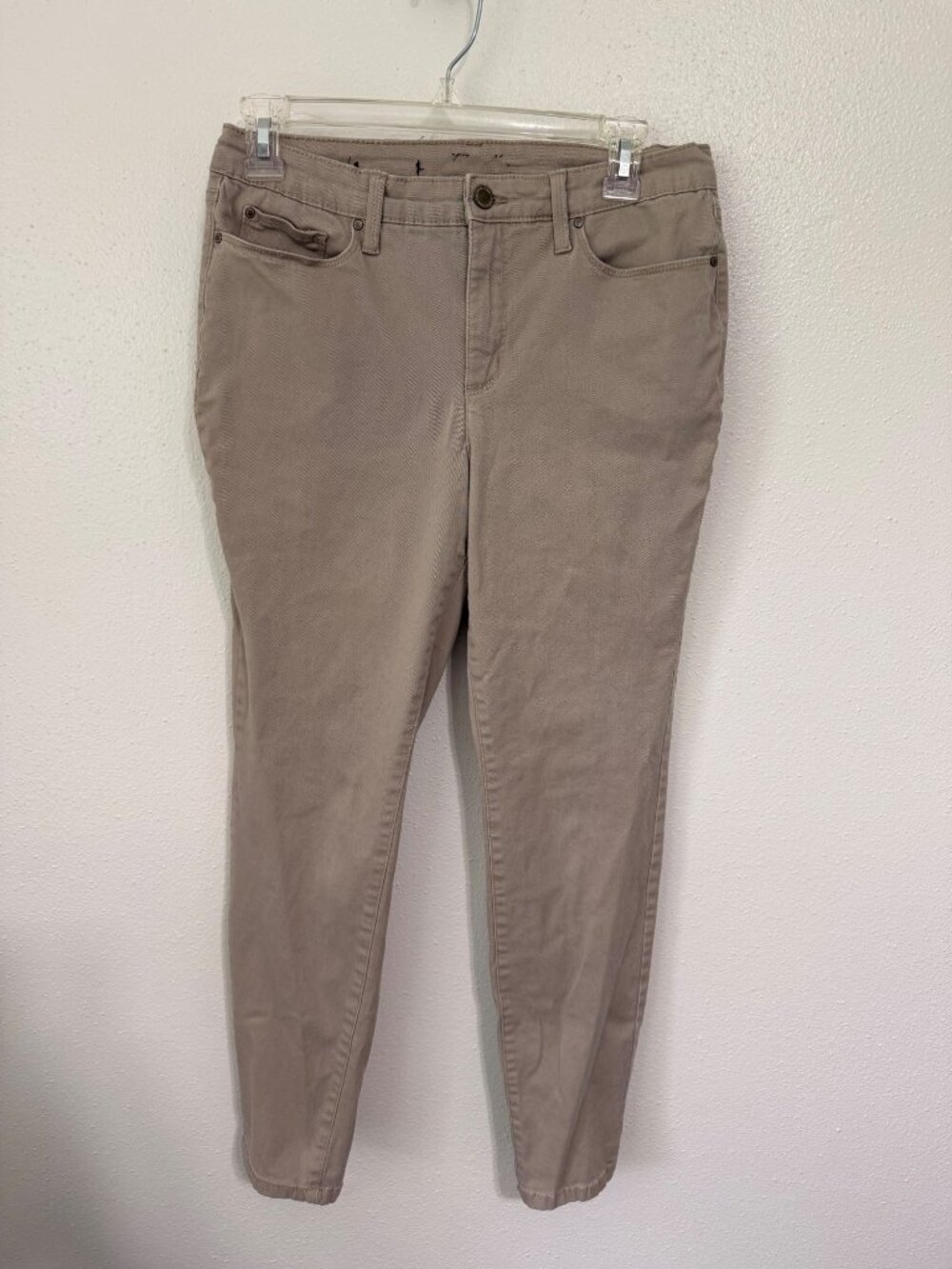 Charter Club Jeans Beige Tan Slim Skinny Ankle Womans 6
